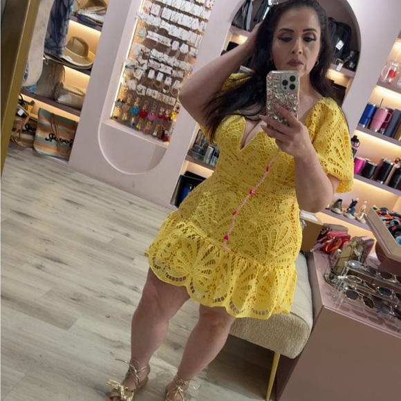 Meet your Posher, Yuri - Picture 1 of 4